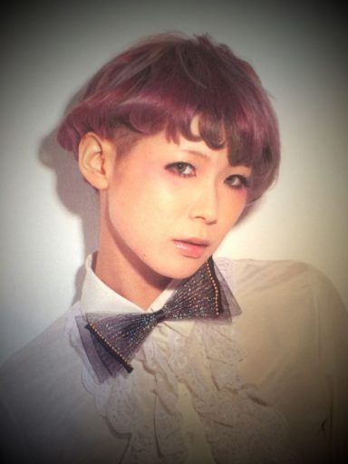 ショートヘアをもっと可愛く 個性光る アシンメトリー でマンネリ感を脱却して きれいのニュース Beauty News Tokyo